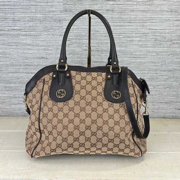 Gucci Handbags - Gucci GG Canvas Scarlett Tote bag